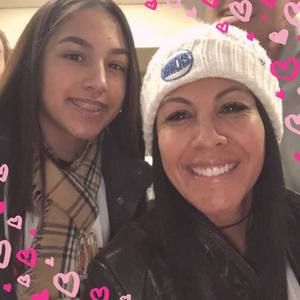 Meet your Posher, Raquel